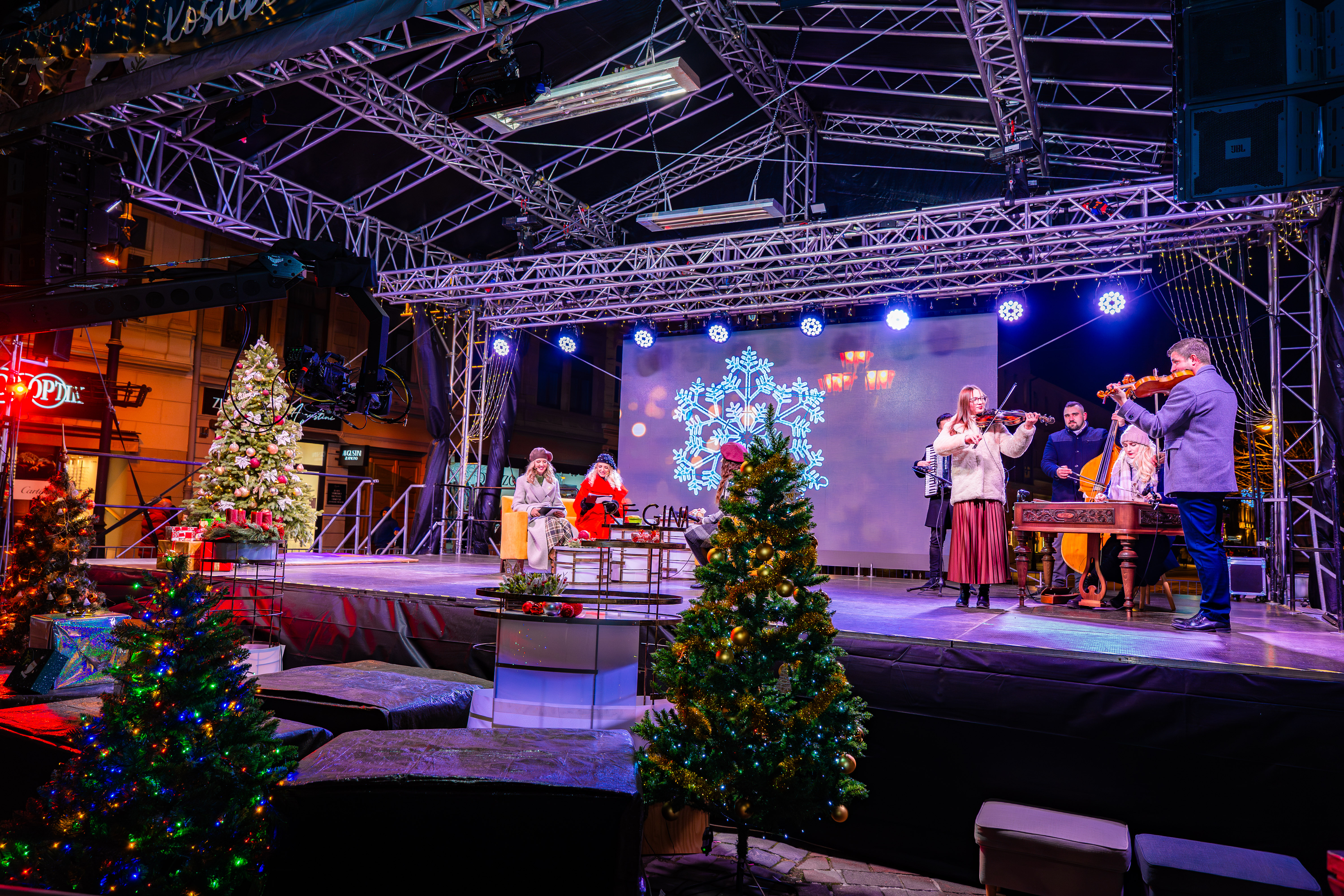 VIANOCNA TELEVIZNA REGINA-29